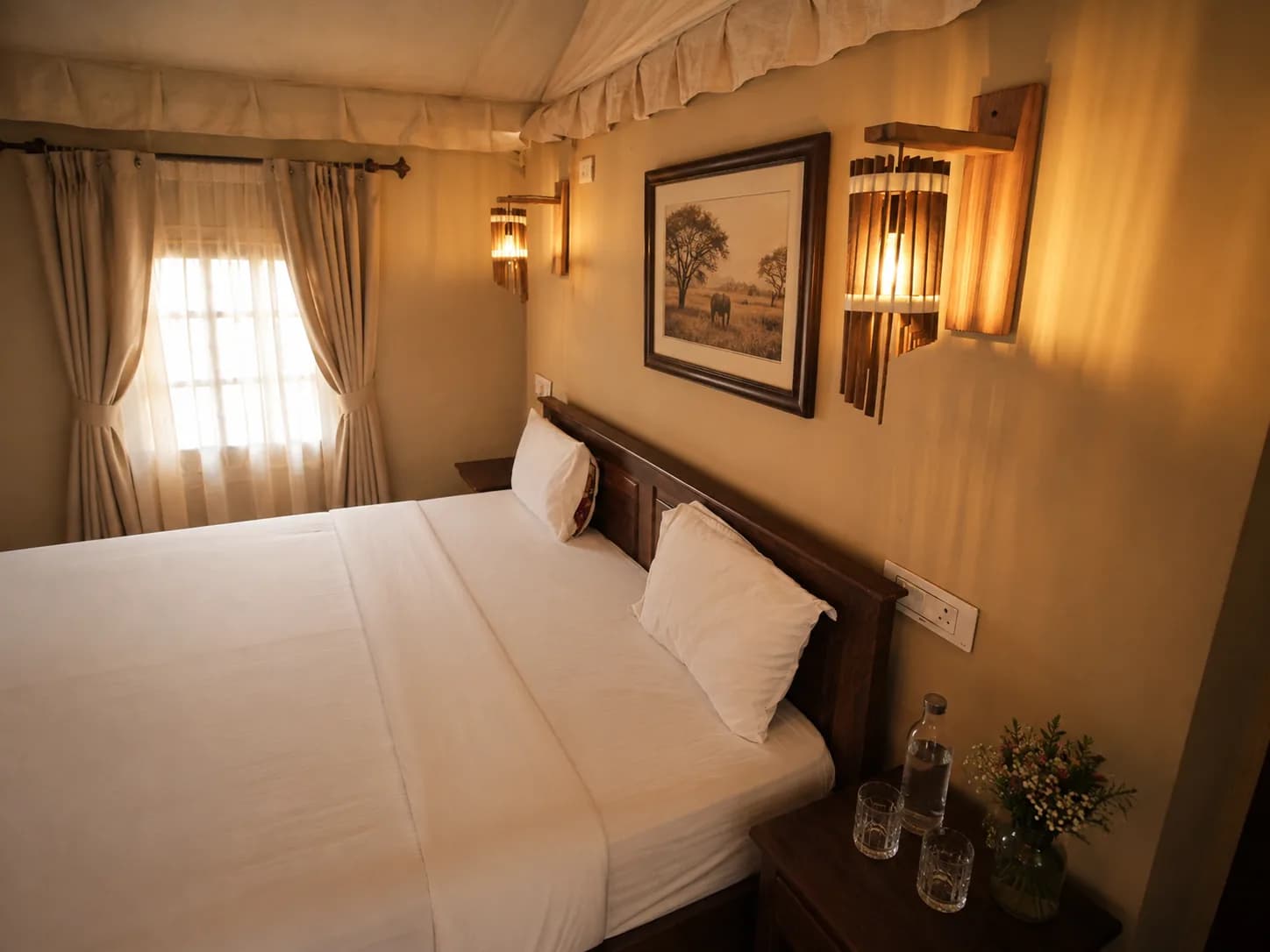Safari Tent Cottage (Leopard Lair) bedroom side view