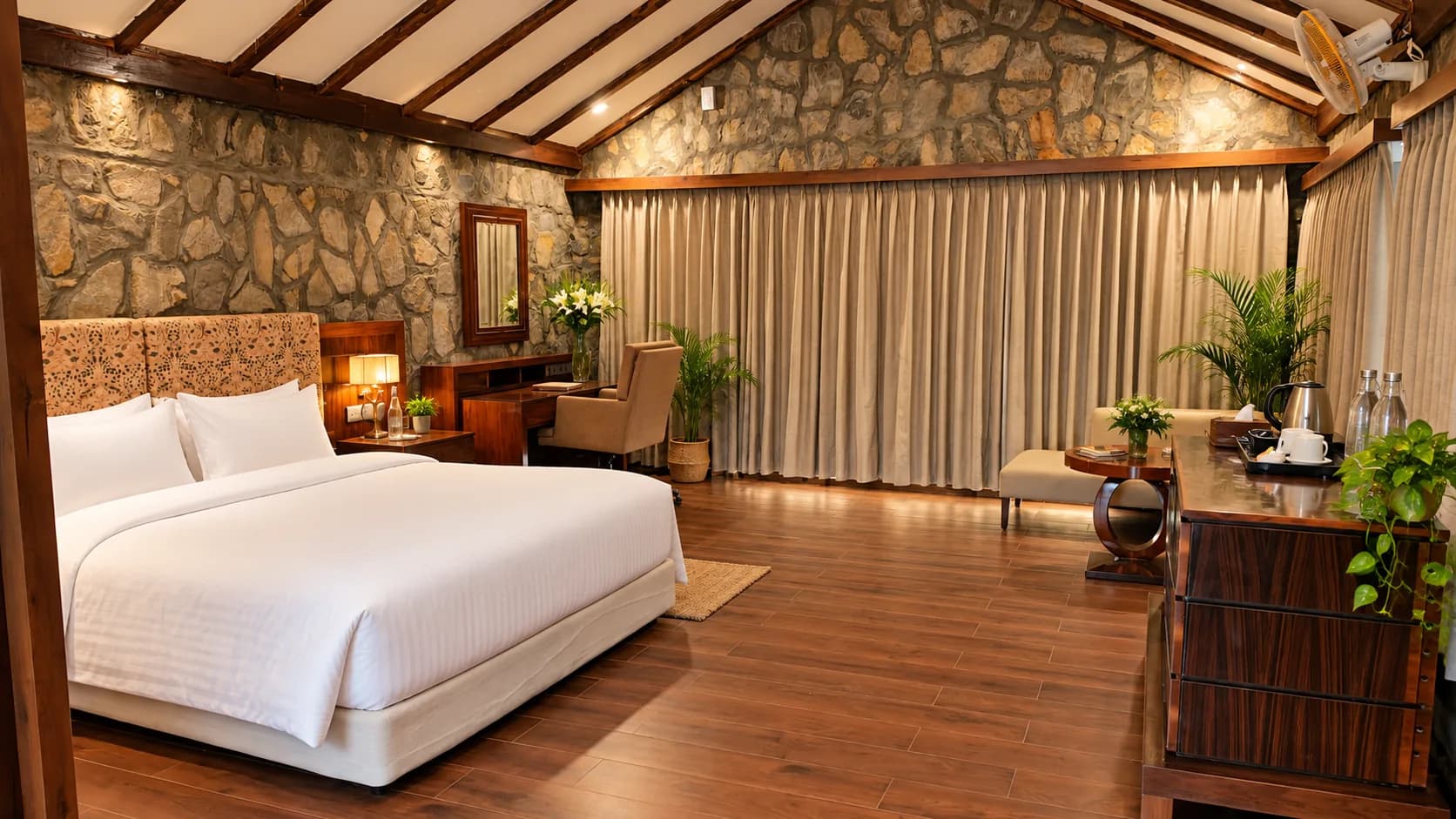 Singlex Cottage (Tiger's Heaven) stone-wall bedroom